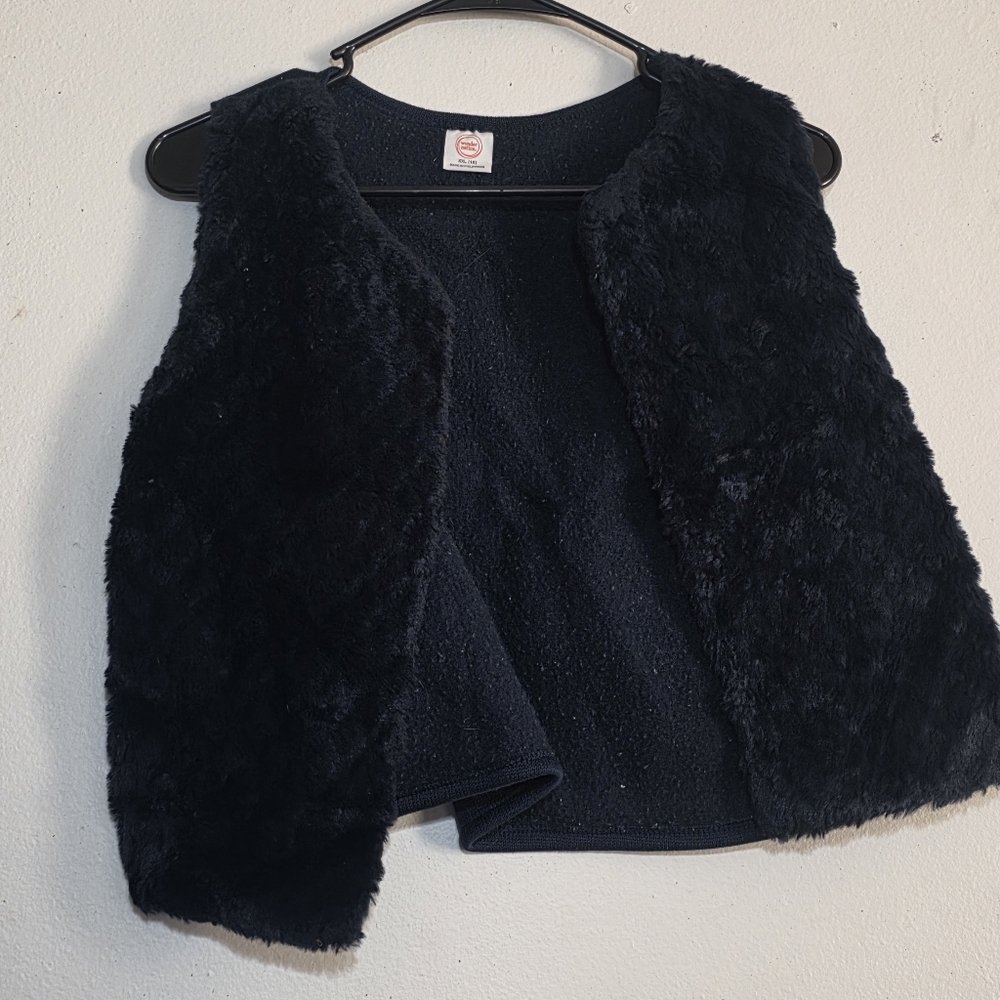 Wonder Nation Black Fuzzy Vest for Kids (0230)
